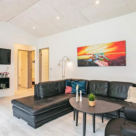 4 Star Holiday In Bl Vand *