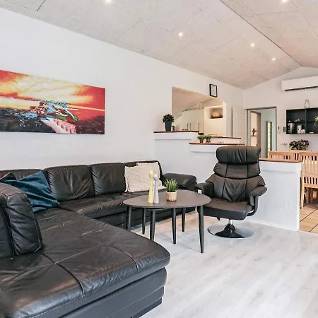 4 Star Holiday In Bl Vand