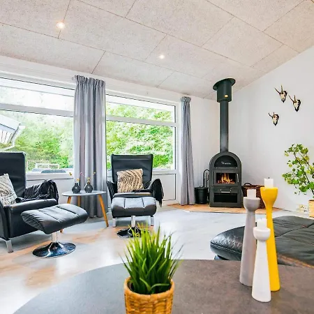 4 Star Holiday In Bl Vand Blåvand